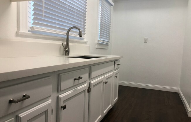 Studio, 1 bath, 520 sqft, $1,550, Unit 313 1/2