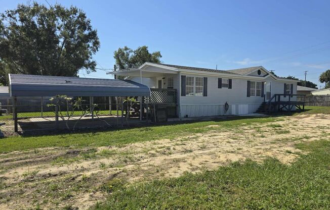 3 bed / 2 bath Winter Haven rental NOW available