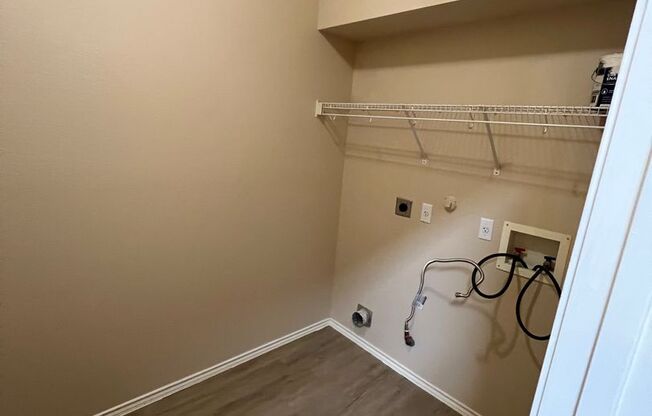 4 bedroom 2.5 bath Kensington Trails home Available in August!