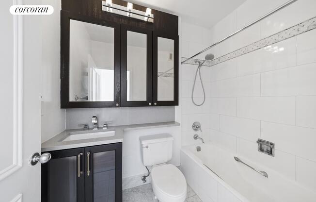 1 bed, 1 bath, 616 sqft, $4,500, Unit 4F