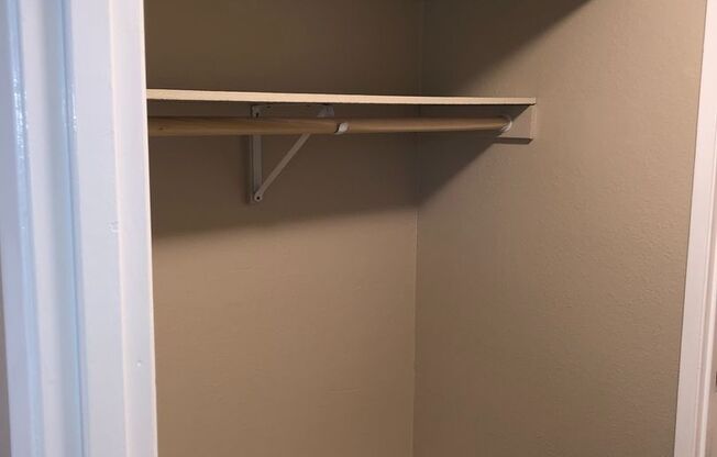 2 beds, 1 bath, 945 sqft, $1,500, Unit 101