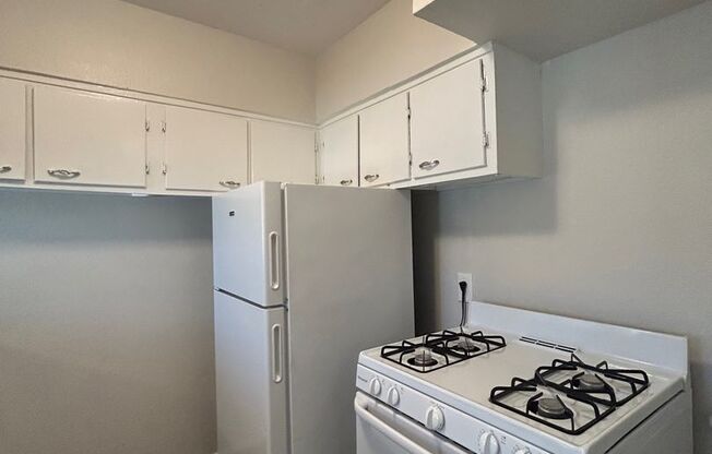 1 bed, 1 bath, $750, Unit MA911