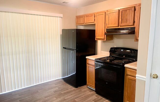 Step into the embrace of comfort and style with this charming 3-bedroom, 2-bathroom haven, situated in the coveted locale of Flowery Branch, GA.