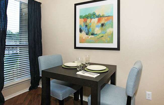 dining room at GEORGETOWN PARK, Texas, 78628