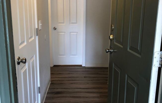 2 beds, 2 baths, 986 sqft, $1,775, Unit 5702