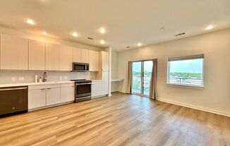Beautiful and Spacious 1/BR 1/BA Home with Modern Finishes & Private Balcony!
