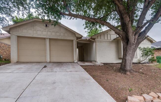 7804 PEBBLEBROOK DR