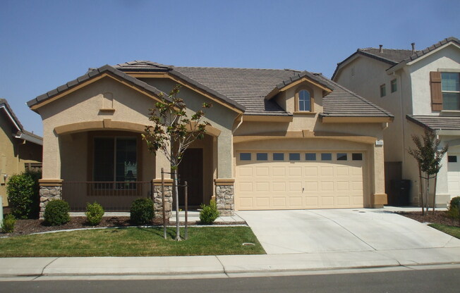 The Village - Roseville - Gated