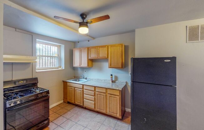 2425 Druid Hill Ave- 2 Bedroom Townhouse