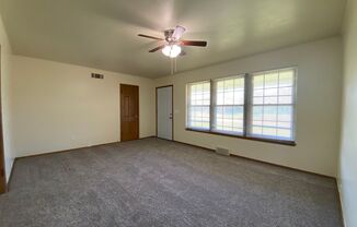 4 beds, 1 bath, $1,295