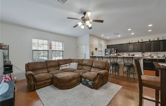 4 Bed, 4 Bath Barracks Unit for August 2026 Pre-lease!