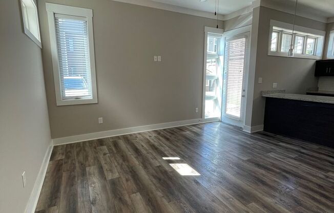 1 bed, 1 bath, 780 sqft, $960, Unit 412