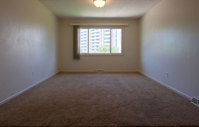 2 beds, 1 bath, 768 sqft, $1,150, Unit 305