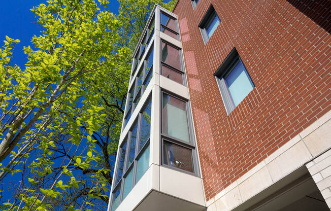 EllaMarie_Photo_Exterior