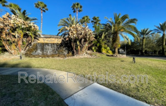7032 DEERLODGE CIR