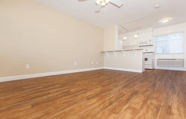 1 bed, 1 bath, 600 sqft, $2,025, Unit H