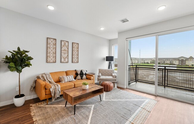 2 beds, 2 baths, 1,090 sqft, $1,690, Unit 322