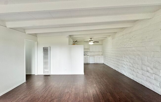 1 bed, 1 bath, 670 sqft, $2,095, Unit L86
