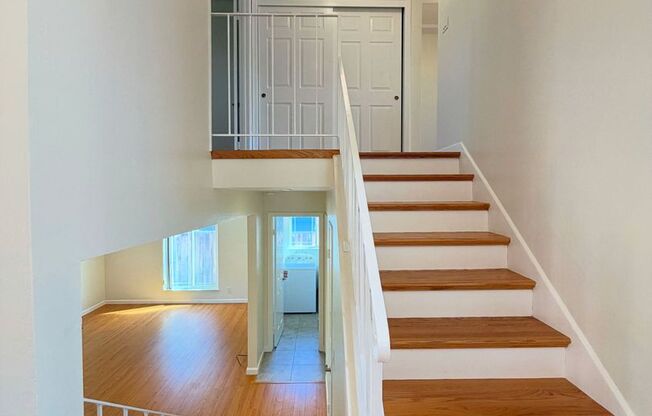 3 beds, 2.5 baths, $6,895