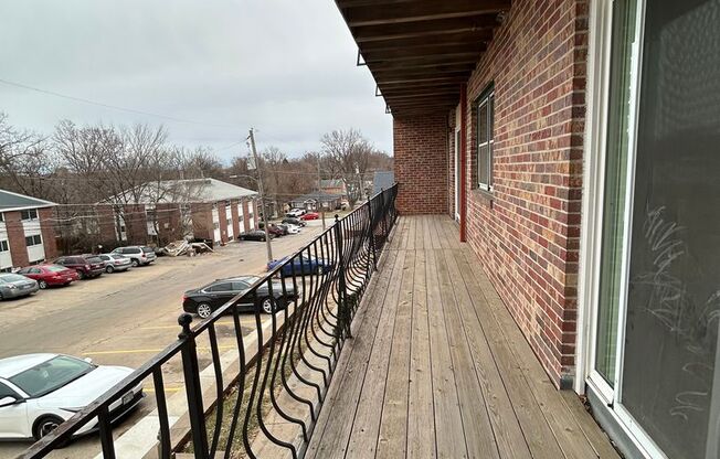 2 beds, 1 bath, 950 sqft, $875, Unit #7