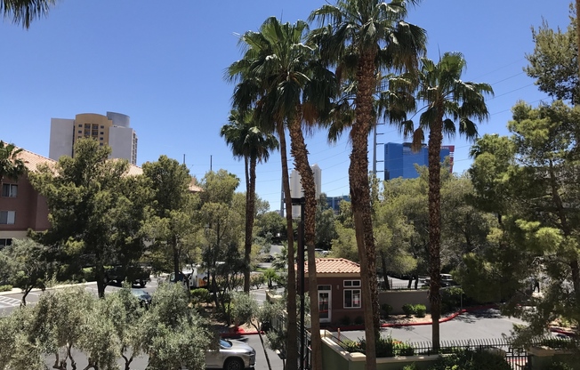 2 beds, 2 baths, $2,400, Unit # 206
