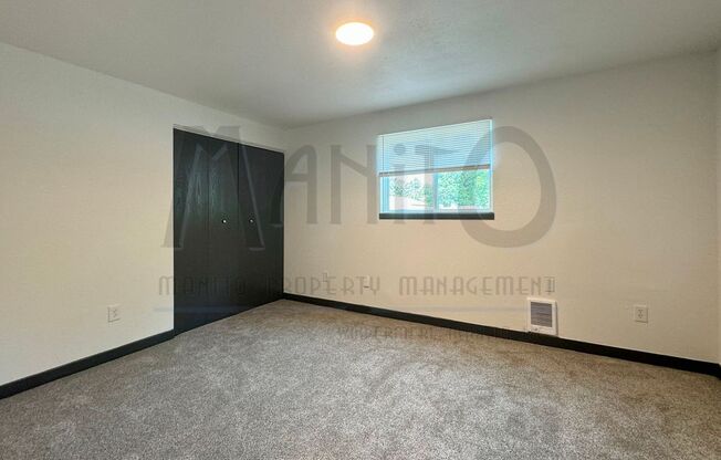 2 beds, 1 bath, 875 sqft, $1,250, Unit Unit #24