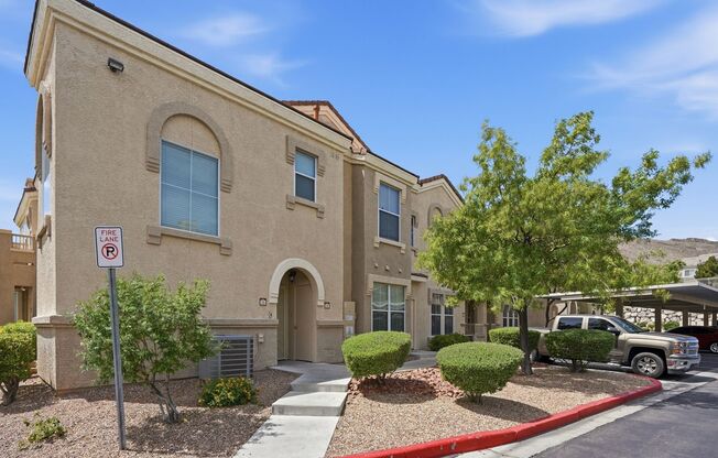 Americana Property Mgmt - Luxury condo 1b - 1b near Summerlin