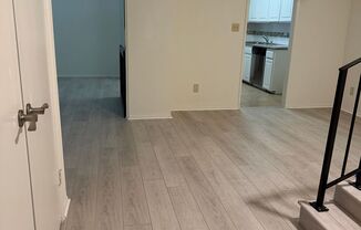 054 - Madre Del Mar Apartments