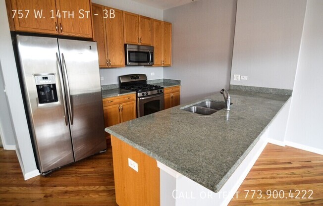 757 W 14 ST