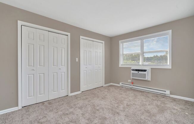 2 beds, 1 bath, 1,032 sqft, $1,750, Unit 33-25 Iron Gate