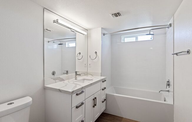 2 beds, 2 baths, 1,100 sqft, $2,799, Unit 401 R