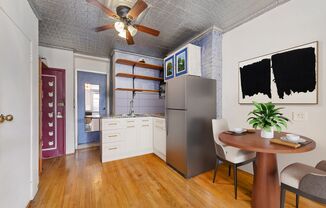 22 CORNELIA ST