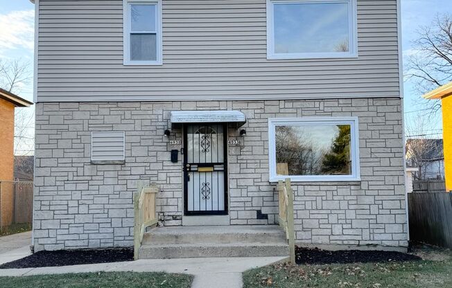 3 beds, 1 bath, $1,300, Unit 4931 N 50th - Lower