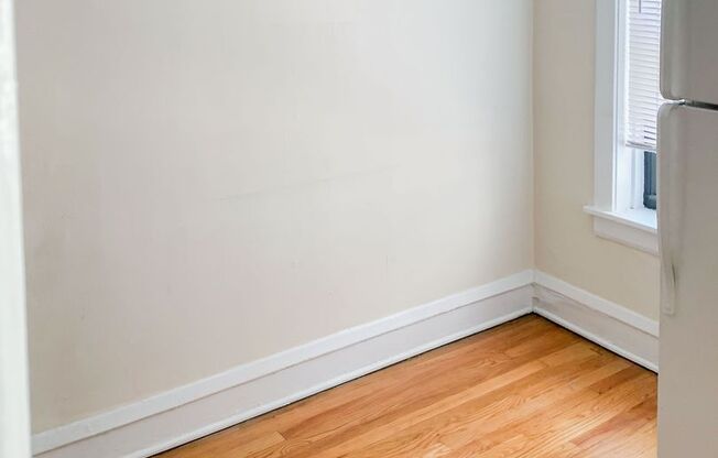 1 bed, 1 bath, 560 sqft, $1,695, Unit 516-210
