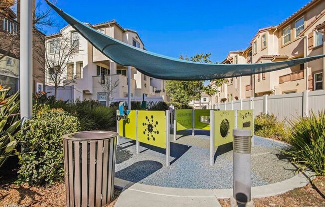 Stylish Three-Story Townhome with Private Courtyard & Pool Access