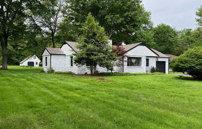 2650 Morris