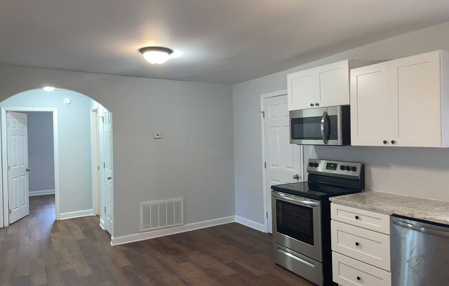 Renovated 3 Bedroom in Loray Mill Historic District!