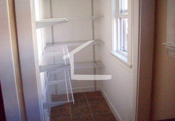289 Foster St # 2