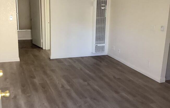 Laurel Canyon Apartments