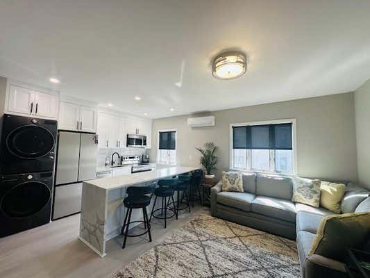 81 22 77 AVE