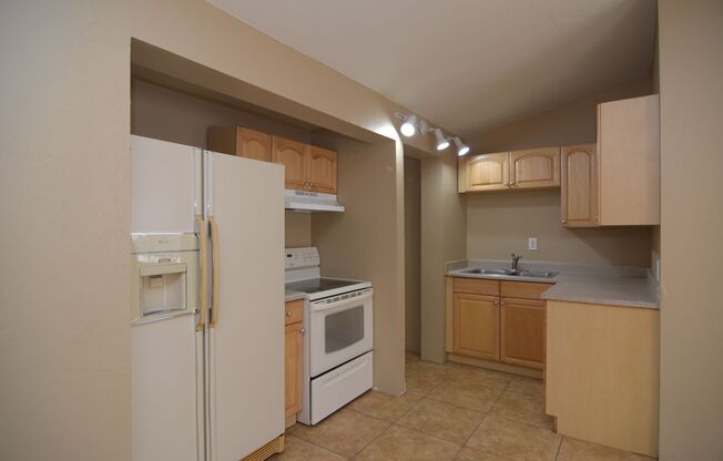 2 beds, 1 bath, $1,195