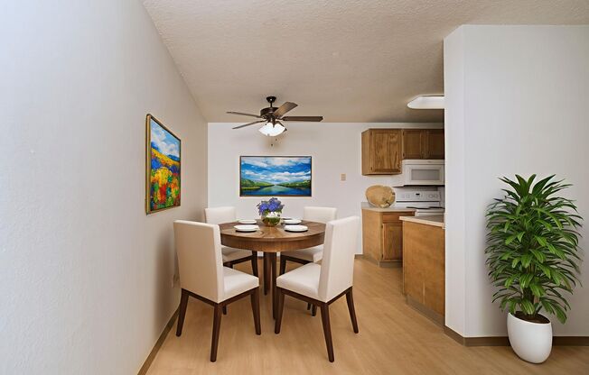 2 beds, 1 bath, 913 sqft, $935, Unit 2912-202