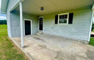 3 beds, 1 bath, $1,350