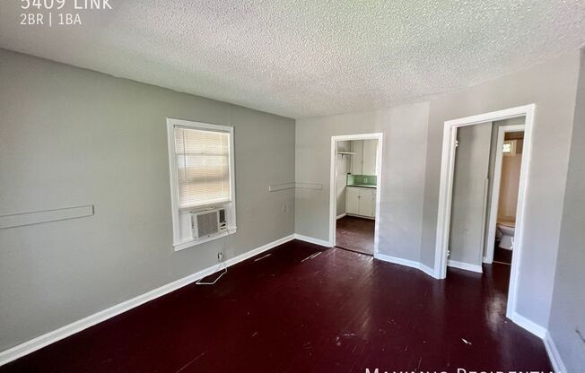 2 beds, 1 bath, 576 sqft, $1,250