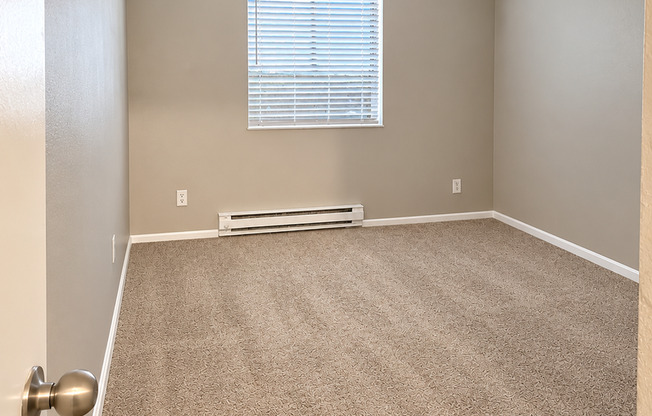 2 beds, 1 bath, 760 sqft, $1,450, Unit 07