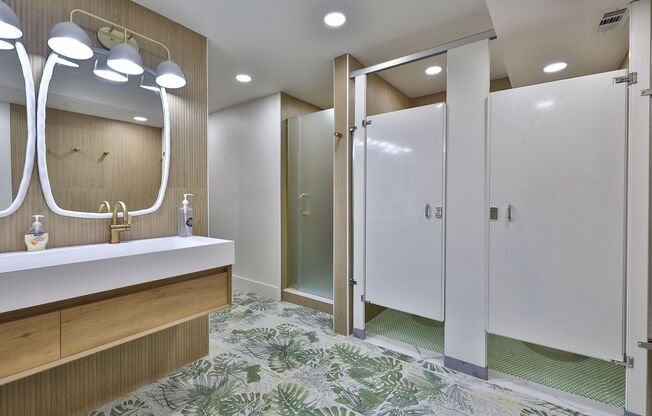 Pool House-Newly Renovated!