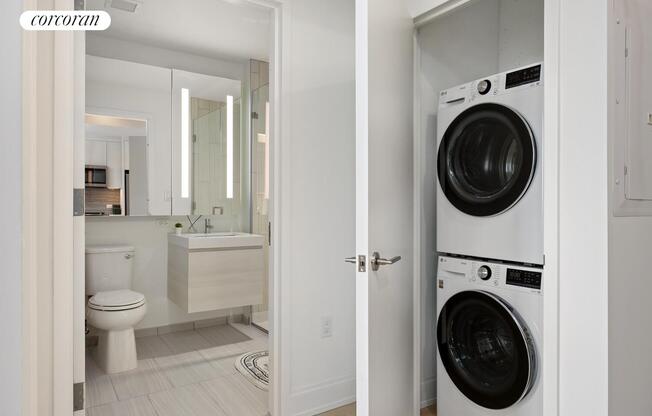 1 bed, 1 bath, $3,230, Unit 927