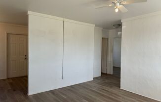 2 beds, 1 bath, $795, Unit F4