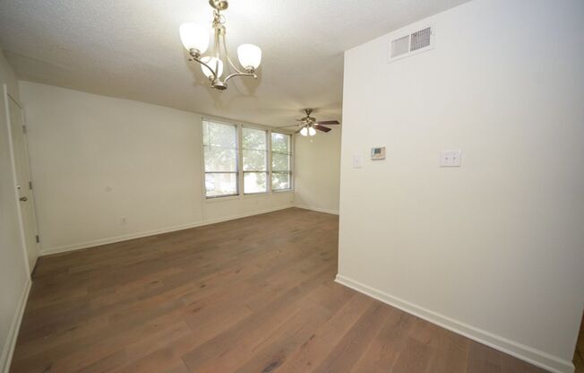 MUST SEE Luxury Condo in the heart of Midtown with updates throughout.