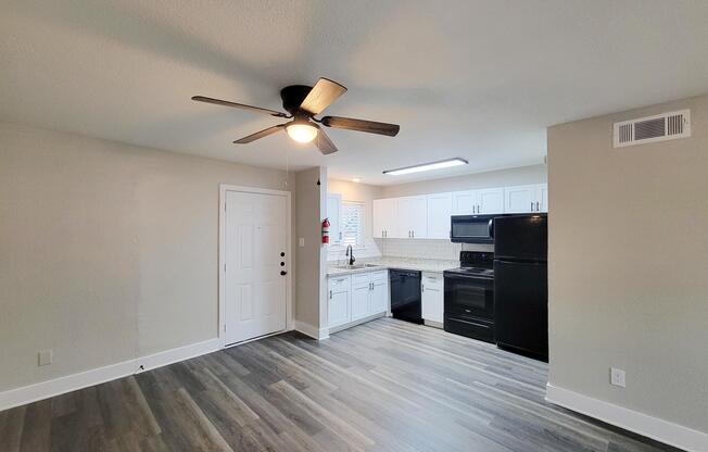 Studio, 1 bath, 504 sqft, $989